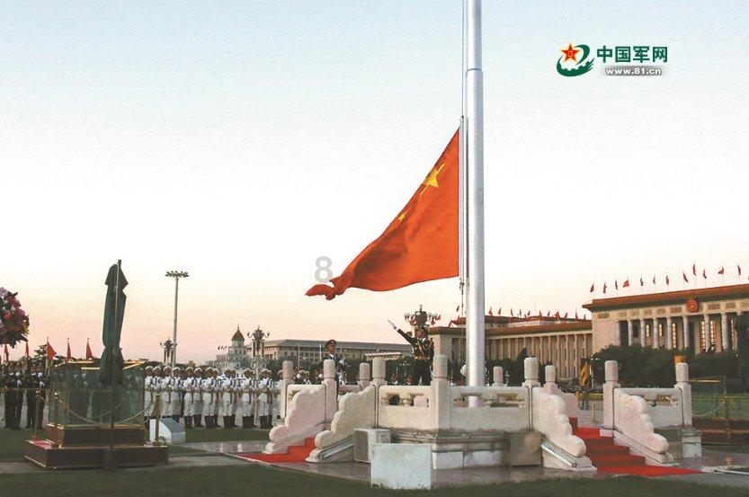 米体：马扎里对红牌判罚感到愤怒，在劳塔罗进球后他愤然离场